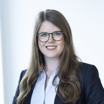 Portrait von Julia Dahmen